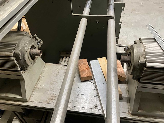 Calvet 3 motorige freesmachine - afbeelding 5 van  6