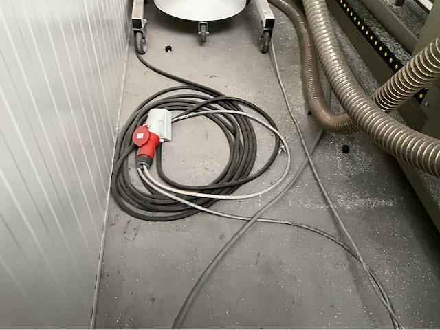 Calvet industriële cnc gestuurde zaagmachine-installatie - afbeelding 17 van  38