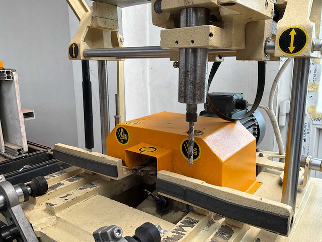 Camak agm90s6 kolomboormachine - afbeelding 3 van  4