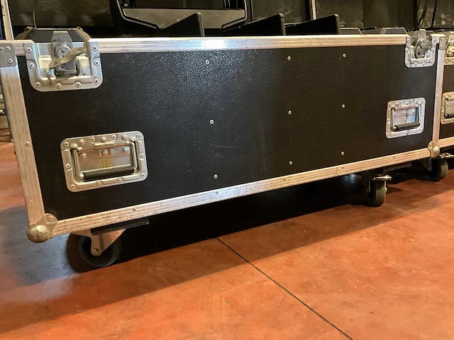 Cameo zenit w600 led wash light (4x) - afbeelding 2 van  3