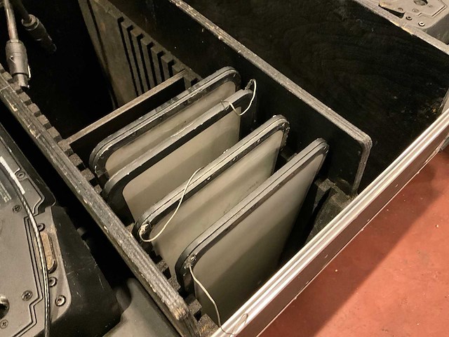 Cameo zenit w600 led wash light (4x) - afbeelding 5 van  5