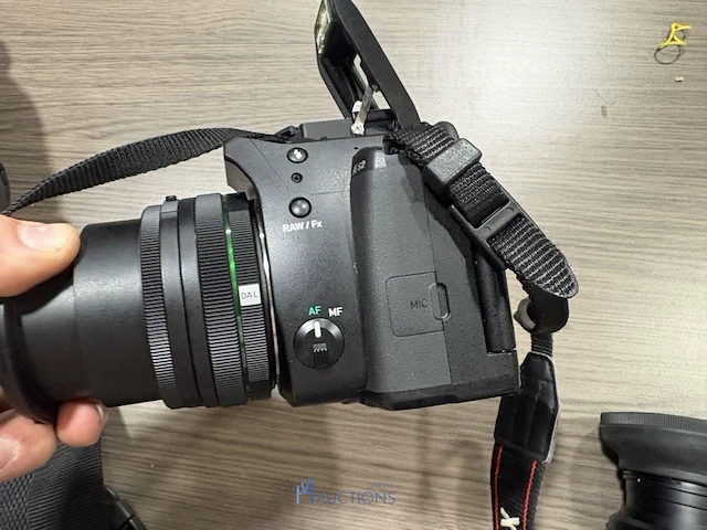 Cameratoestel pentax met 2 lenzen - afbeelding 12 van  12