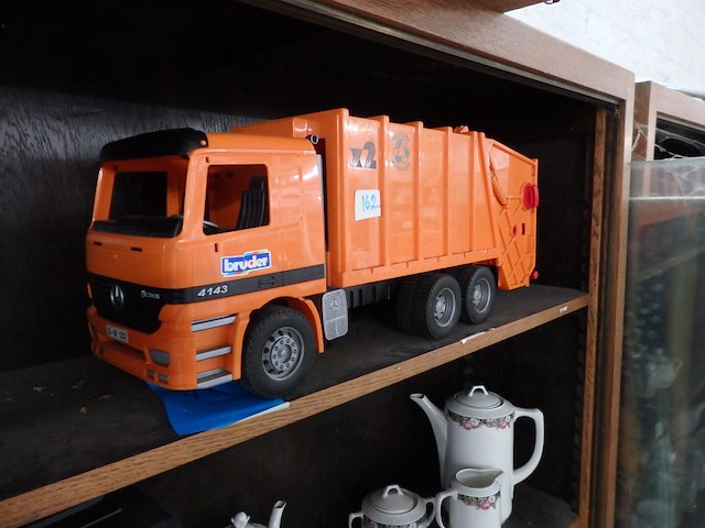 Camion bruder - afbeelding 1 van  2