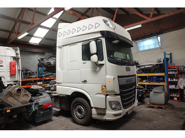 Camion daf - afbeelding 2 van  8