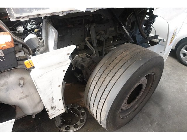 Camion man - afbeelding 5 van  11