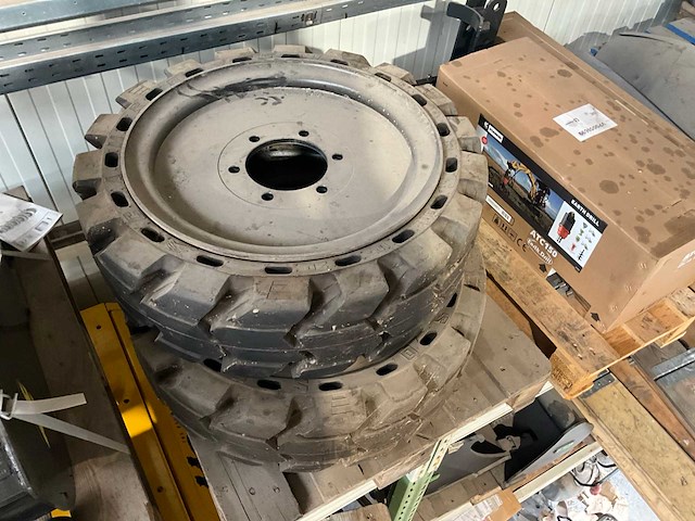 Camso band met velg (2x) - afbeelding 1 van  4