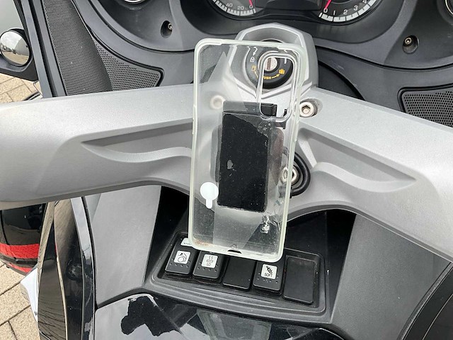 Can-am spyker rt limited - luxe driewieler - afbeelding 22 van  55