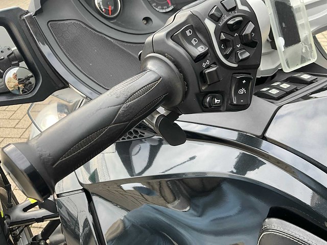 Can-am spyker rt limited - luxe driewieler - afbeelding 40 van  55