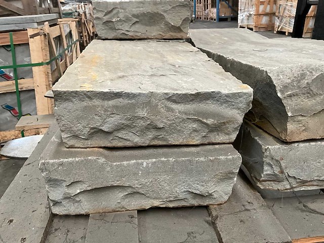 Candela grijs natuursteen tuintegel blokken - afbeelding 3 van  4