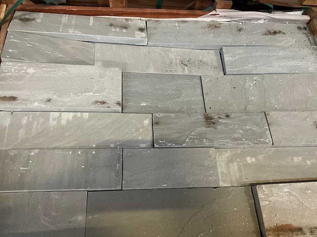 Candela grijs natuursteen tuintegel - afbeelding 1 van  2