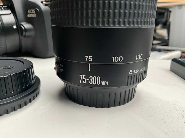 Canon eos 4000d fotocamera - afbeelding 3 van  7