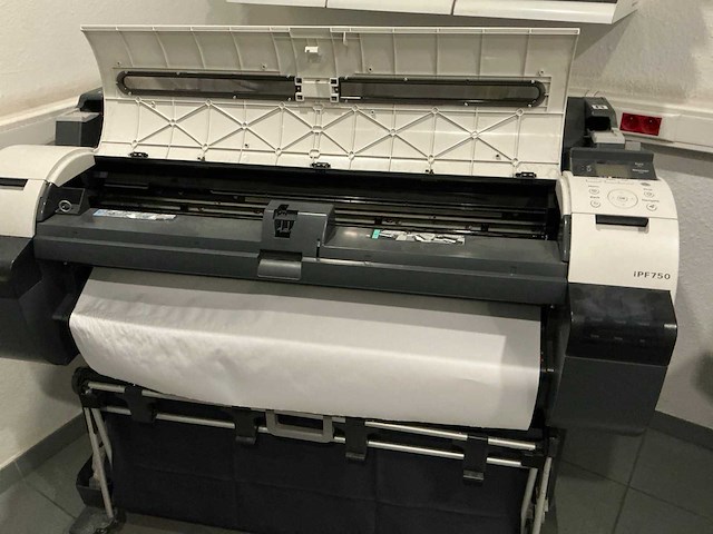 Canon ipf750 verrijdbare groot formaat printer - afbeelding 5 van  7