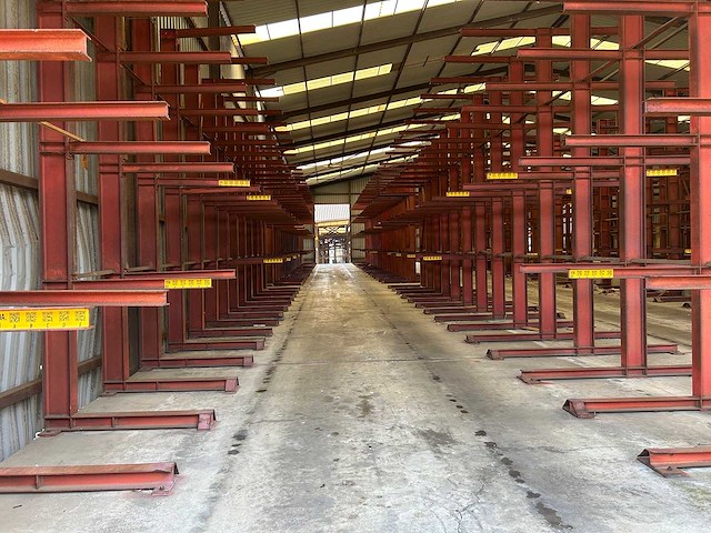 Cantilever racking - afbeelding 1 van  11