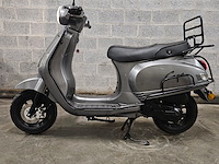 Capri santini (vespa model) - afbeelding 2 van  7