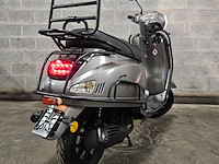 Capri santini (vespa model) - afbeelding 4 van  7