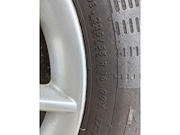 Car tyre renault - afbeelding 6 van  7
