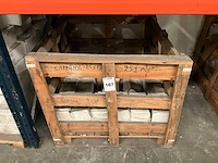 Carara natuursteen tuintegel - afbeelding 2 van  2