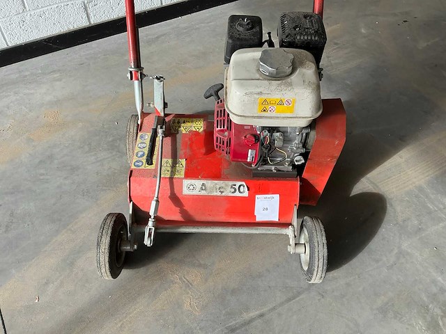 Caravaggi ario-50 verticuteermachine - afbeelding 1 van  3