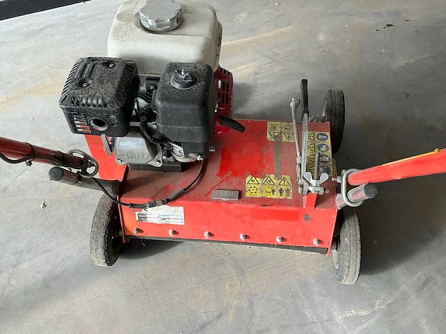 Caravaggi ario-50 verticuteermachine - afbeelding 3 van  3