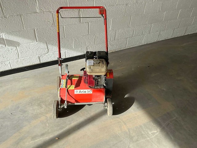 Caravaggi ario-50 verticuteermachine - afbeelding 1 van  6