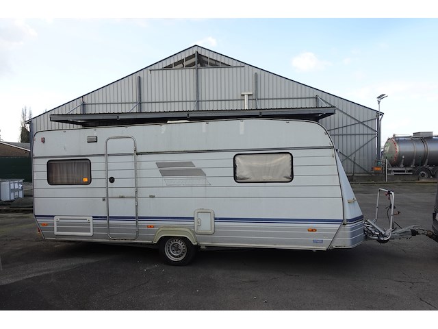 Caravan hymer - afbeelding 1 van  18