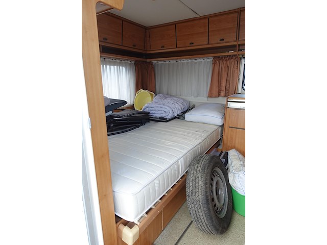 Caravan hymer - afbeelding 16 van  18