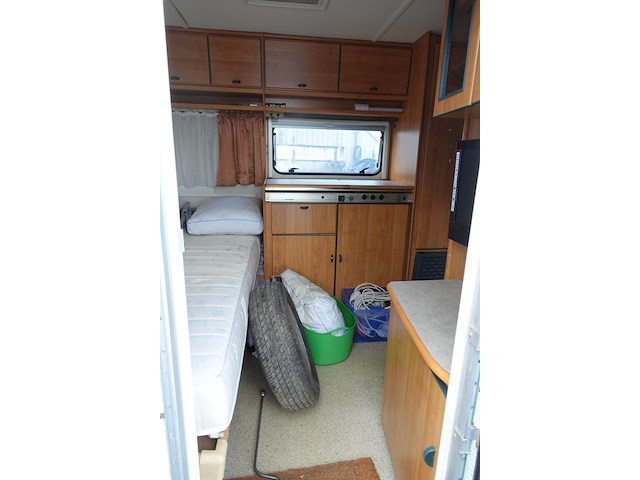Caravan hymer - afbeelding 17 van  18