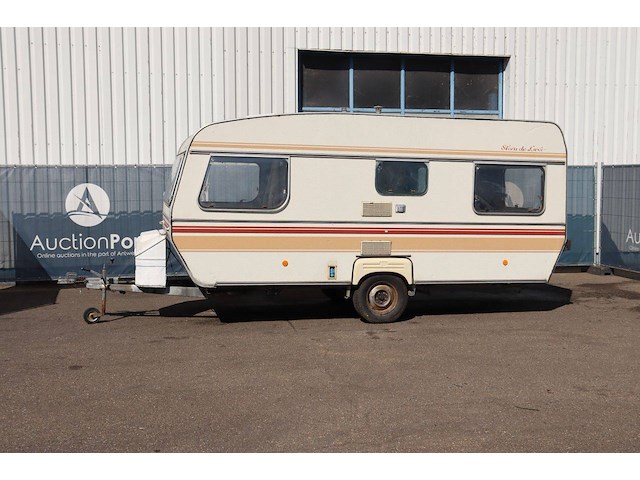 Caravan wilk d221 1984 - afbeelding 1 van  1