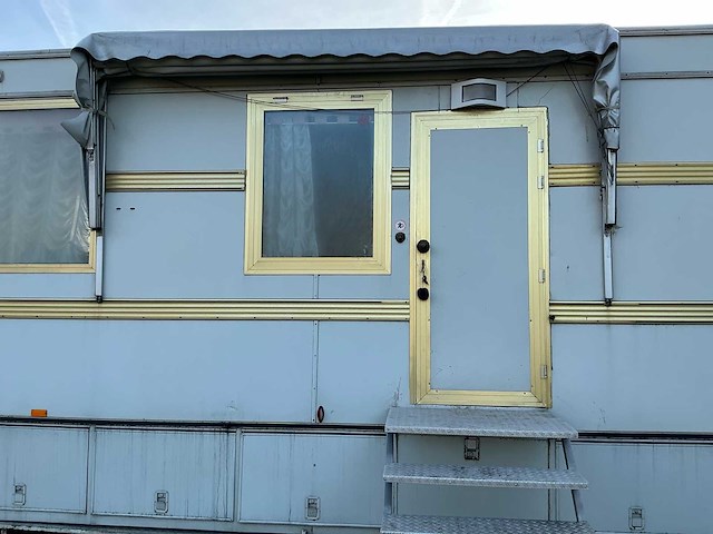 Caravan / woonwagen - afbeelding 2 van  25