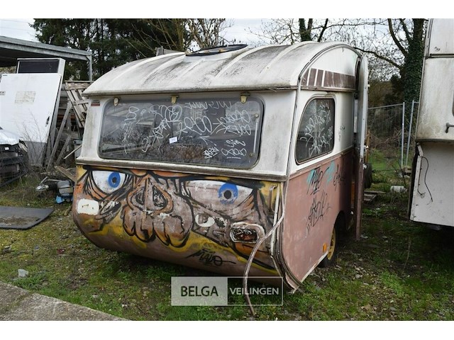 Caravan - afbeelding 1 van  9