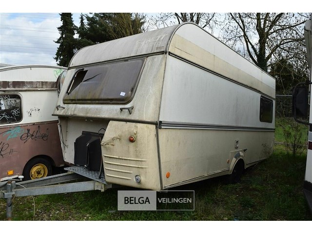 Caravan - afbeelding 1 van  8
