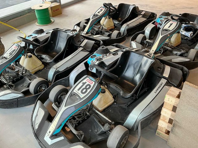 Carbon alpha chassis - 1x kart - afbeelding 8 van  8