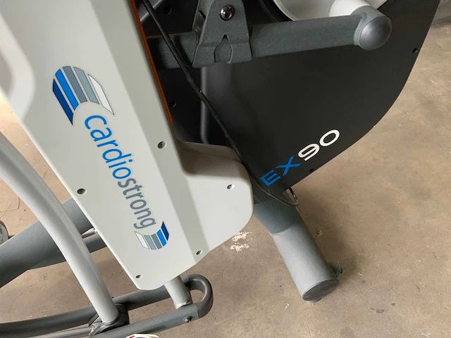 Cardio strong ex90 elliptical crosstrainer - afbeelding 4 van  5