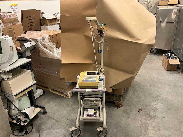 Cardiofax ecg-9132k - afbeelding 1 van  8