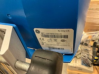 Carescape v100 digitale bloeddrukmeter(3x) - afbeelding 8 van  9