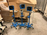 Carescape v100 digitale bloeddrukmeter(3x) - afbeelding 1 van  8