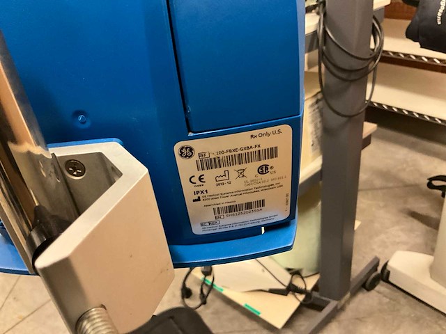 Carescape v100 digitale bloeddrukmeter(3x) - afbeelding 2 van  10