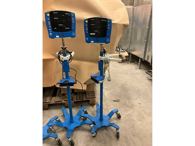 Carescape v100 digitale bloeddrukmeter(3x) - afbeelding 3 van  10