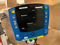 Carescape v100 digitale bloeddrukmeter(3x) - afbeelding 8 van  10