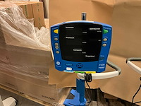 Carescape v100 digitale bloeddrukmeter(3x) - afbeelding 2 van  6