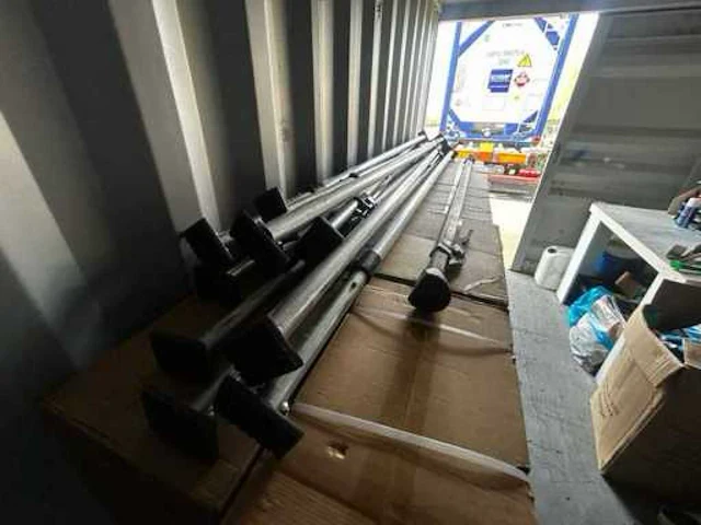 Cargobar vrachtwagen cargobar (32x) - afbeelding 2 van  2