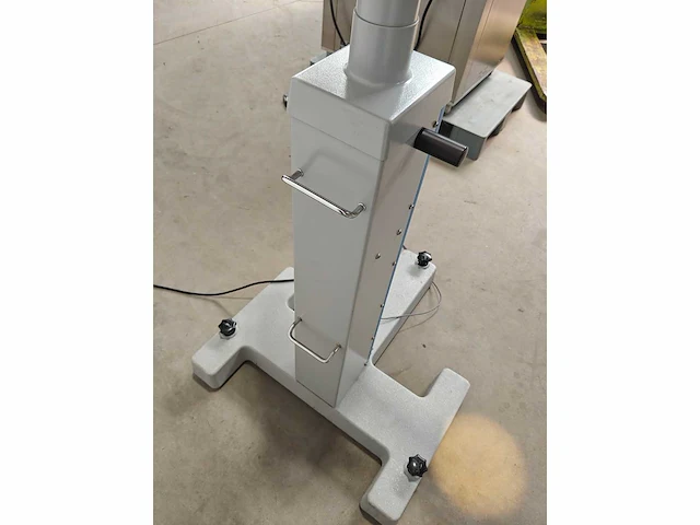 Carll zeiss microscope opmi 1-fc on universal s2 floorstand - afbeelding 15 van  18