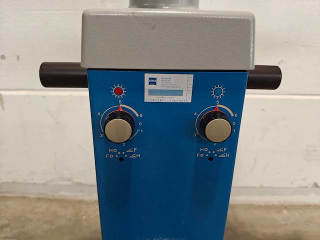 Carll zeiss microscope opmi 1-fc on universal s2 floorstand - afbeelding 3 van  18