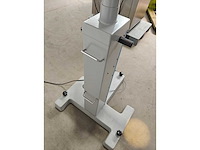 Carll zeiss microscope opmi 1-fc on universal s2 floorstand - afbeelding 7 van  18