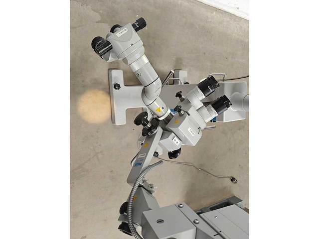 Carll zeiss microscope opmi 1-fc on universal s2 floorstand - afbeelding 6 van  18