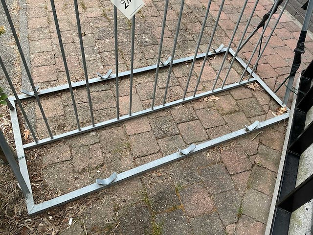 Carlsberg fietsenrek - afbeelding 2 van  3