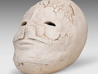 Carmen dionyse (1921-2013), ceramic head 9 cm. (3.54 in.) - afbeelding 2 van  7