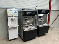 Carpigiani ijsmachine (3x) - afbeelding 1 van  12