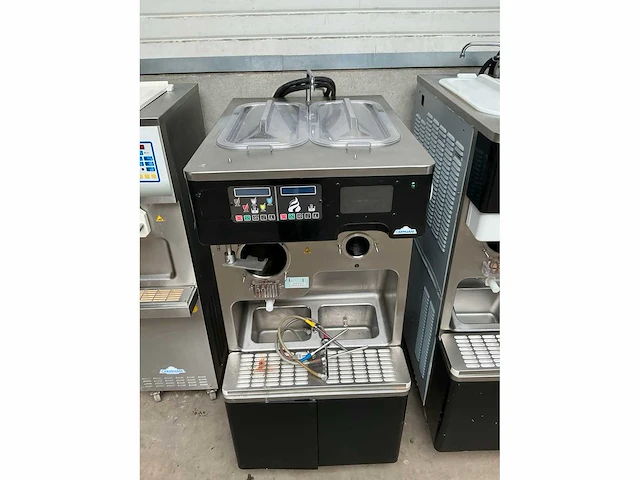 Carpigiani ijsmachine (3x) - afbeelding 9 van  12