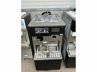 Carpigiani ijsmachine (3x) - afbeelding 9 van  12